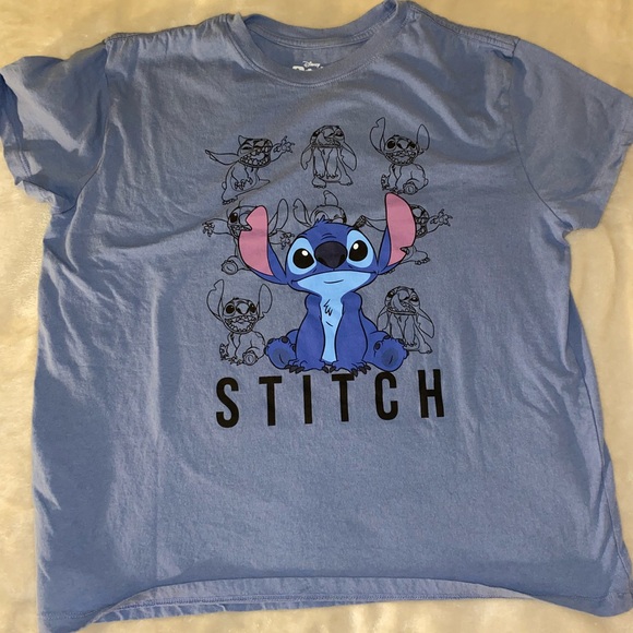 ⭐️ Disney Stitch Blue Graphic Tee Size XL. - Picture 2 of 5